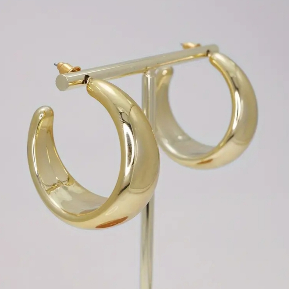 Casual Chunky Goldtone C Hoop Earrings - Picture 2 of 6